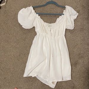 White Urban Outfitters Puff sleeve Romper